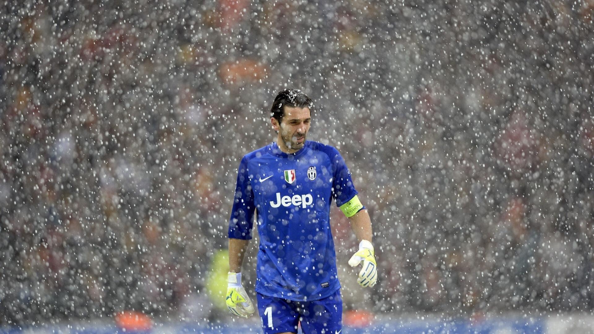 防守铁闸锁死三球，小佩顿成勇士新守护神